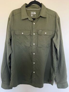 Mountain Hardwear Olive Green Long-Sleeve Shirt Jacket - Button Front